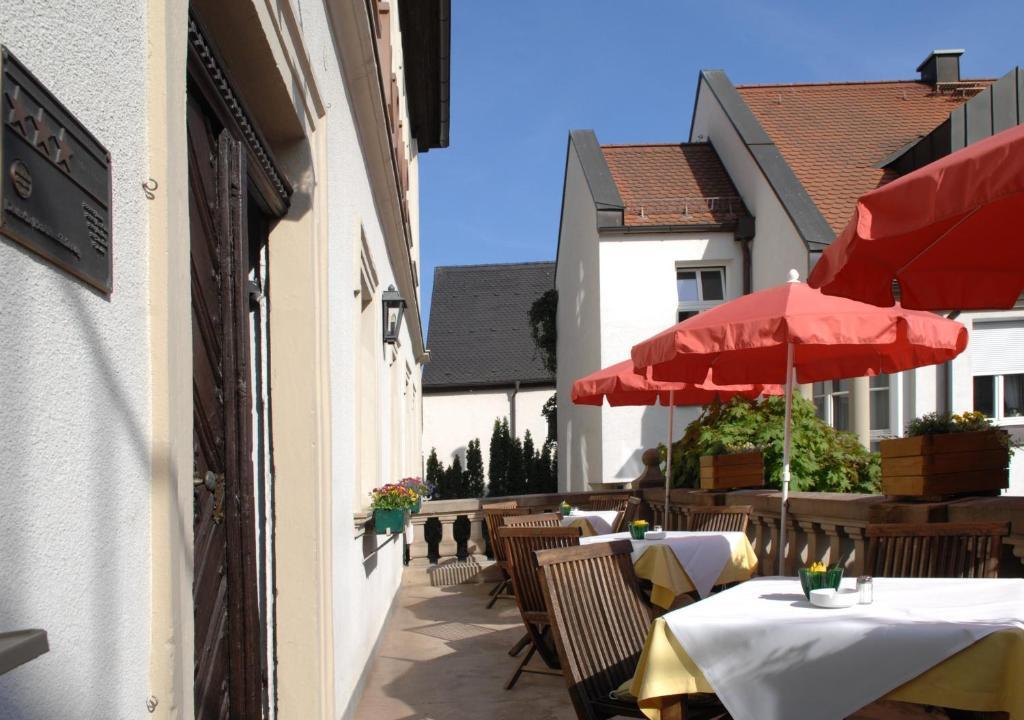 Hotel Gasthof Der Krug Stegaurach エクステリア 写真